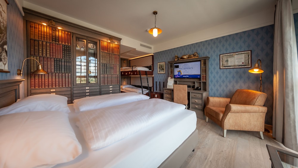 Europa Park Freizeitpark Erlebnis Resort Hotel Kronasar 12/50