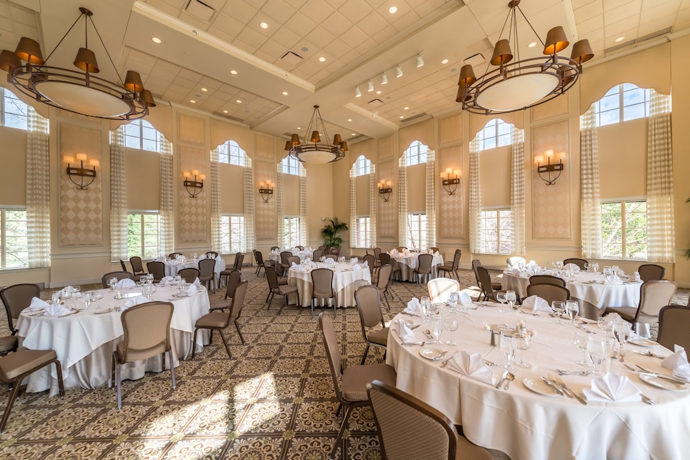 The Glen Club 36/51