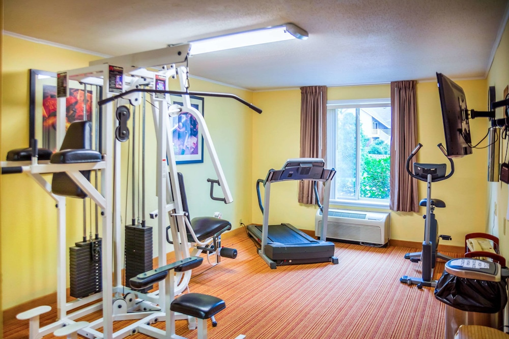 Quality Inn Merrimack - Nashua, NH 11/30