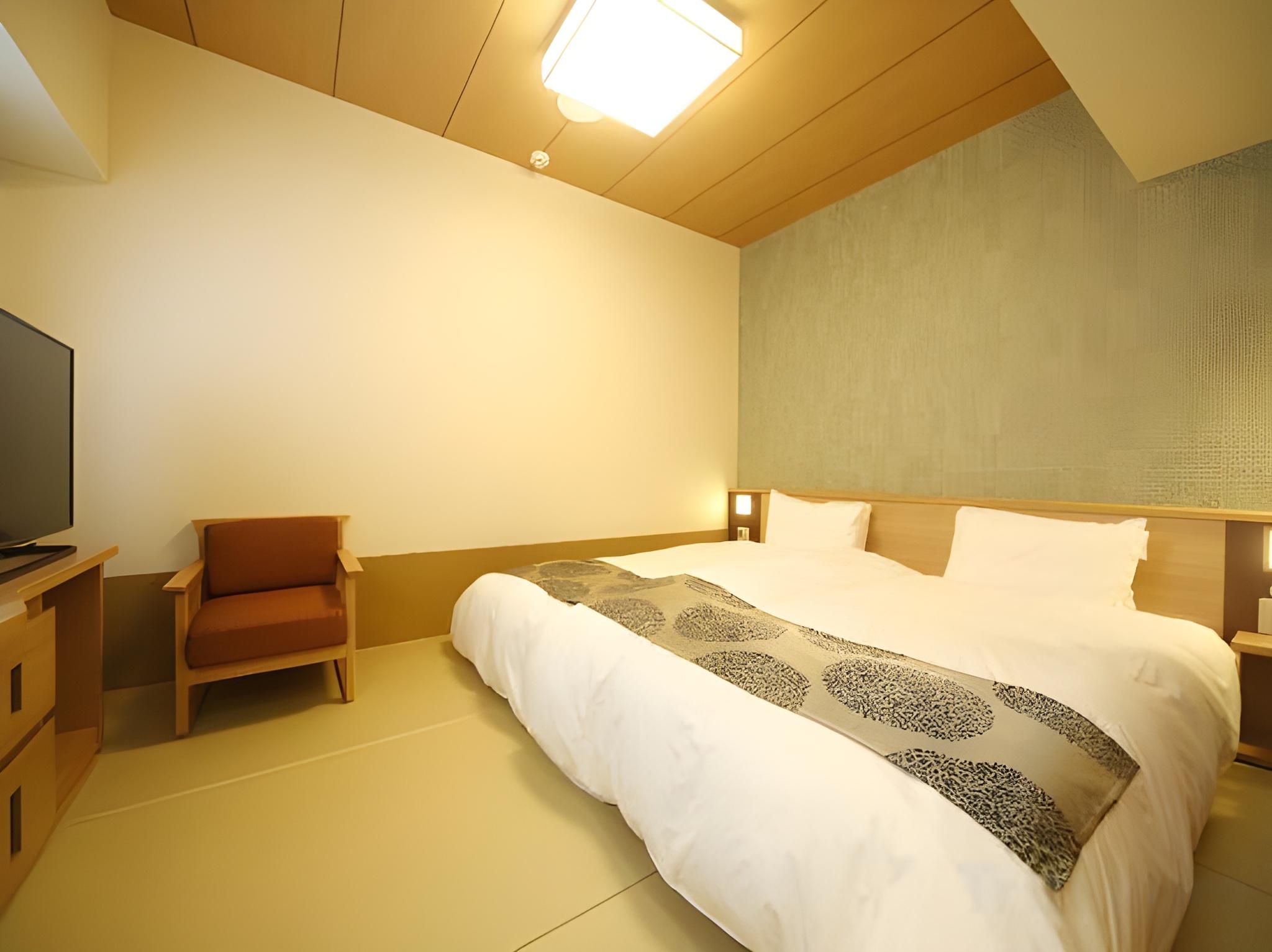 Standard, Twin Beds, Near the Airport View