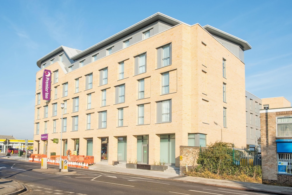 Premier Inn Cambridge East Newmarket Road in CAMBRIDGE