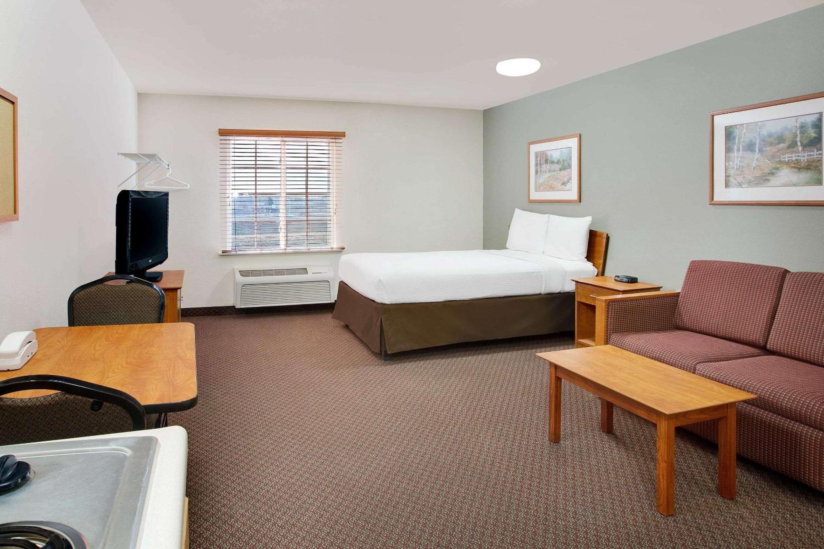 STANDARD, DOUBLE BED, BATHTUB, ACCESSIBLE