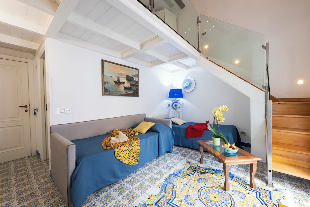 Residenza Luce 33/50
