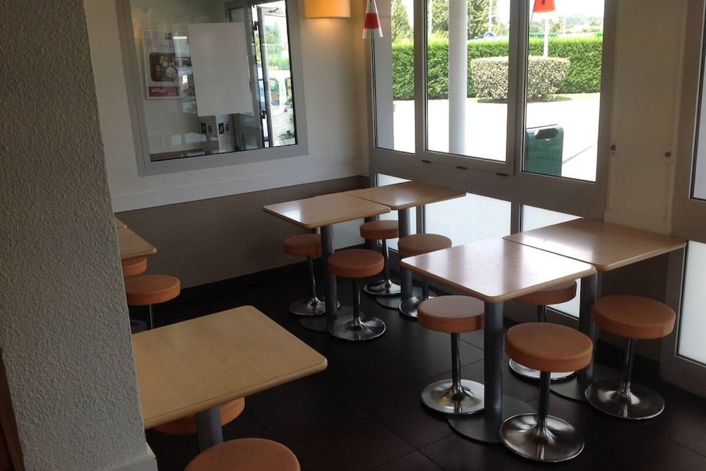 Ibis Budget Orgeval 28/40