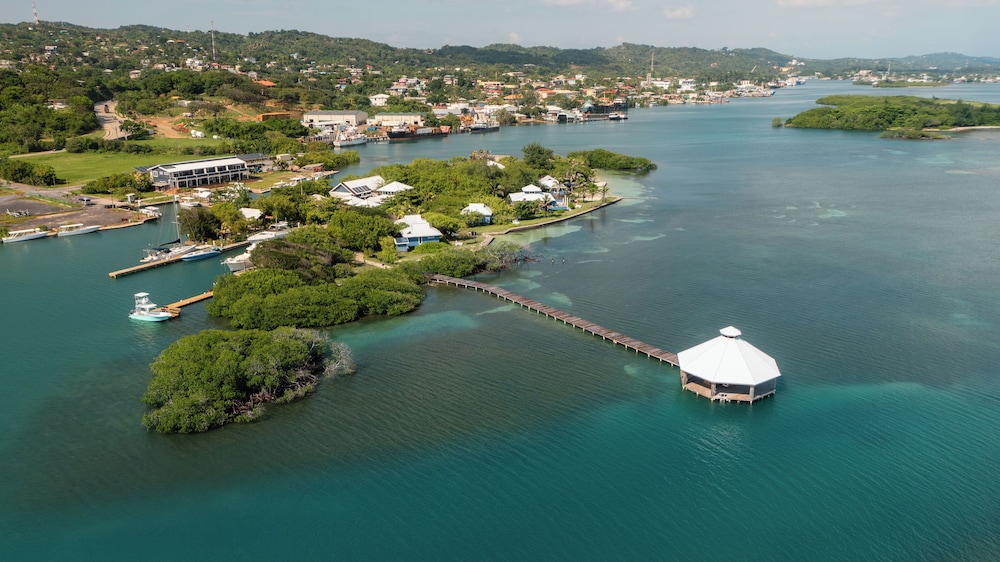 Barefoot Cay Resort 53/67