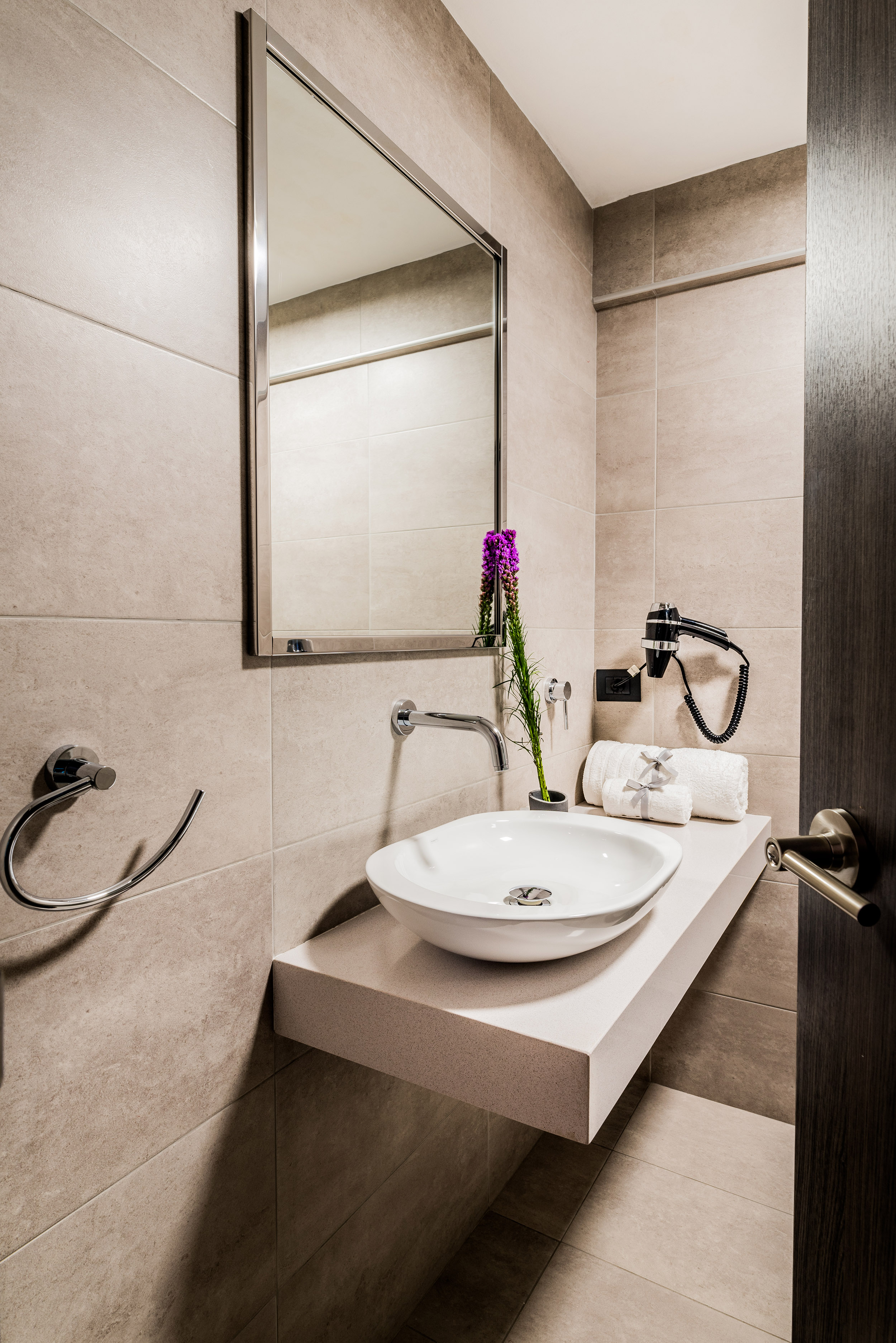 Hotel Viza 53/53