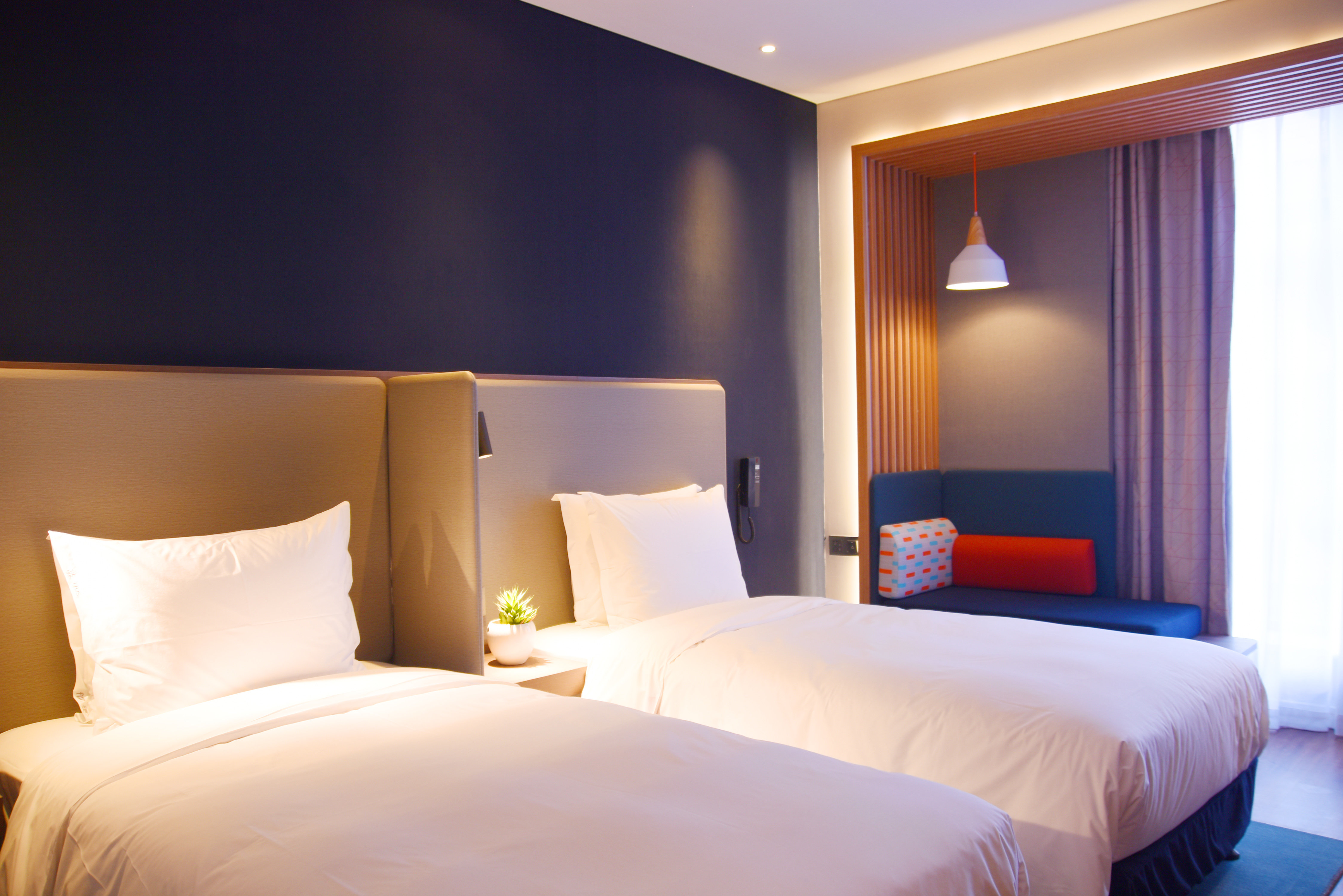 Holiday Inn Express Shanghai Gubei 12/37