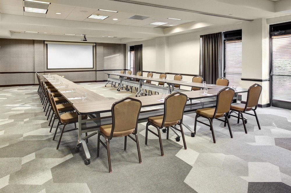 Hyatt Place Boise/Towne Square 65/70