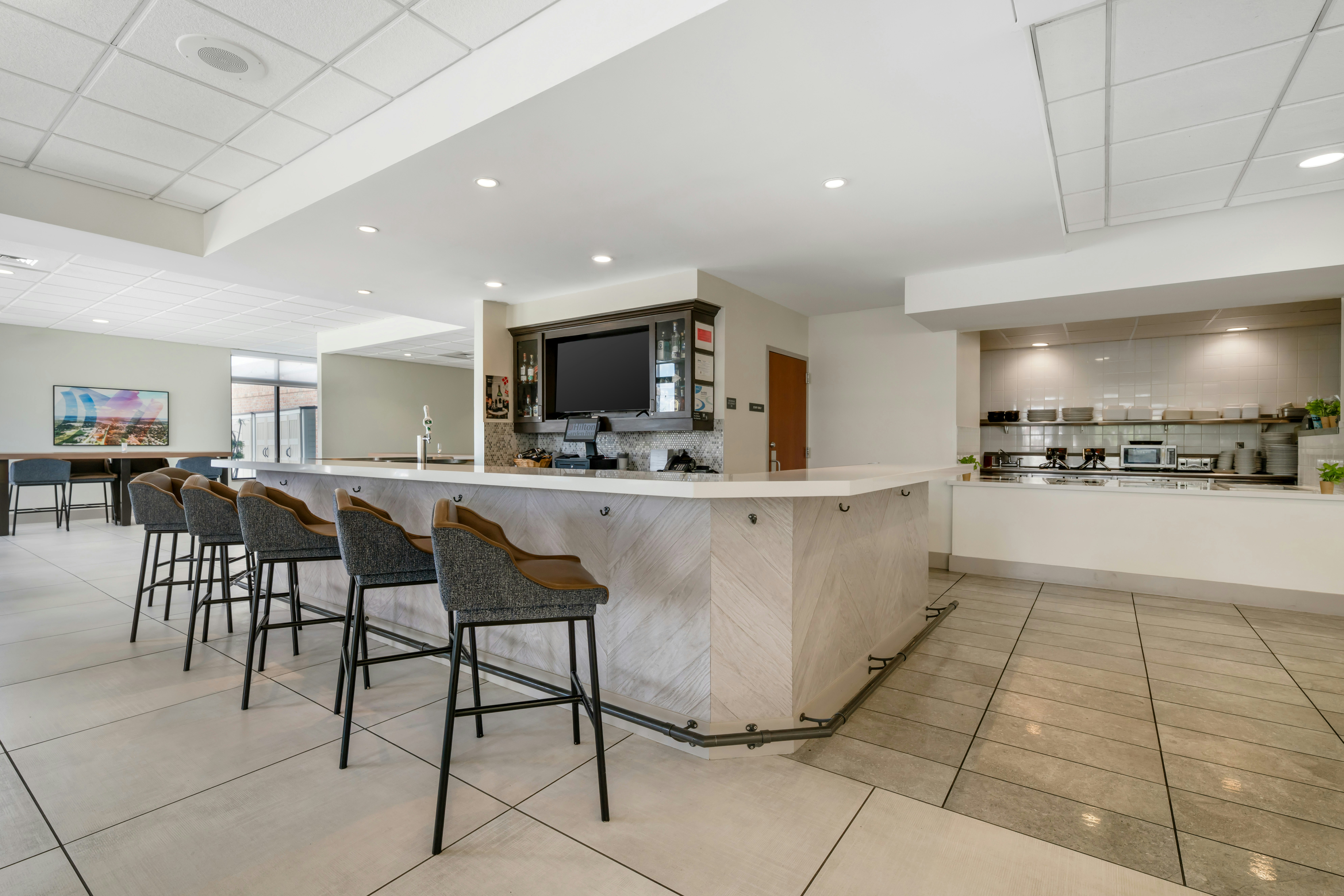 Hilton Garden Inn Oconomowoc 67/74
