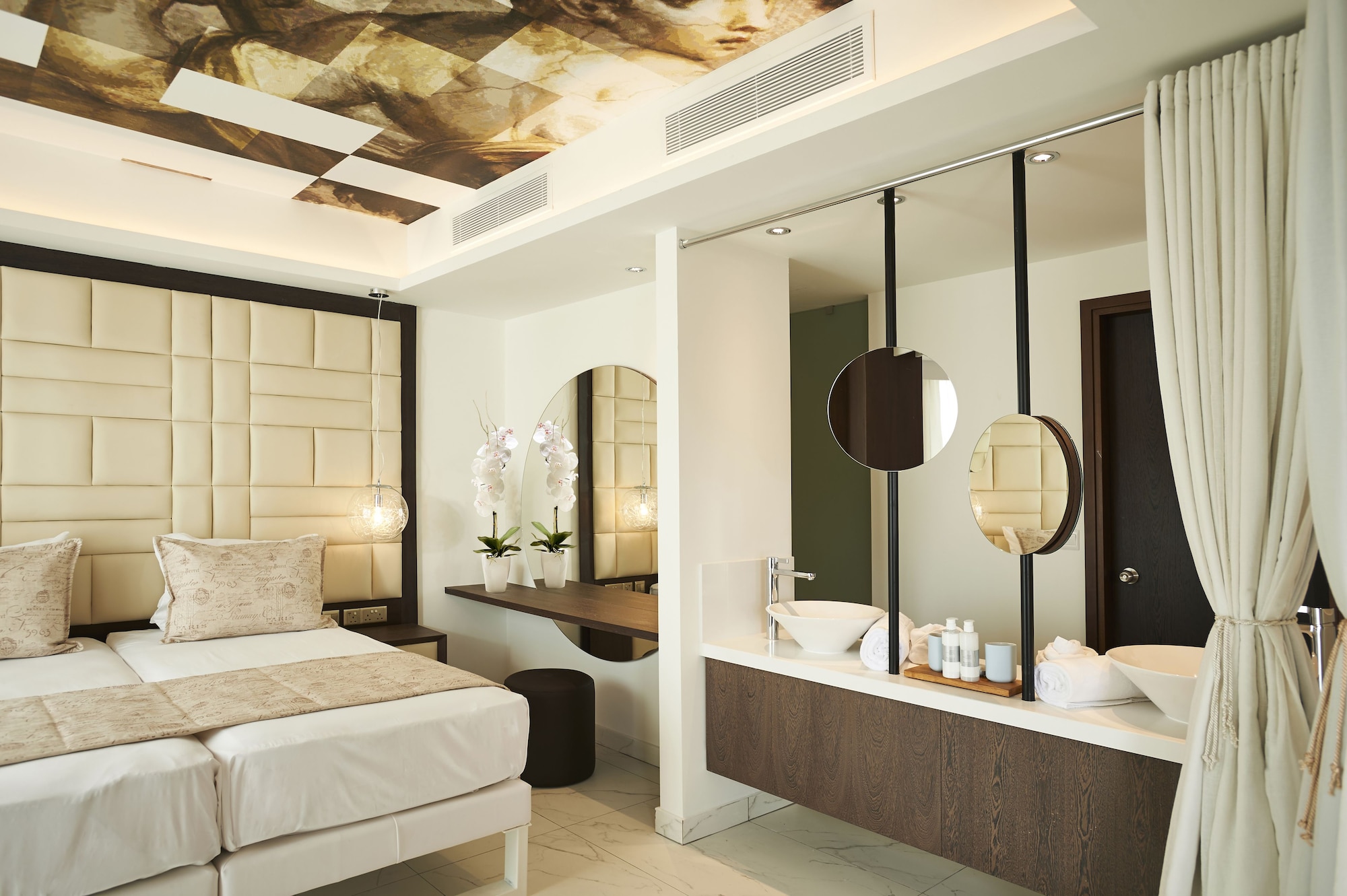 King Jason Paphos - Designed for Adults