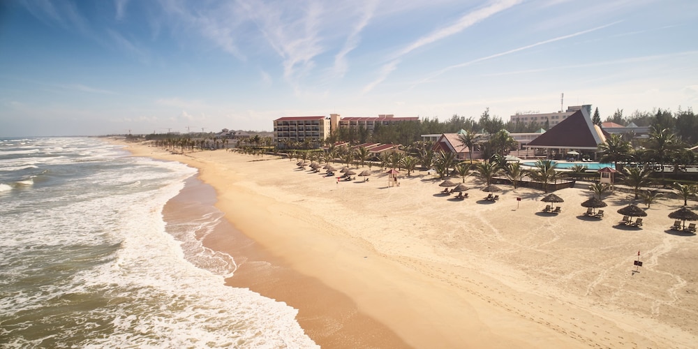 Sandy Beach Non Nuoc Resort Danang 71/75