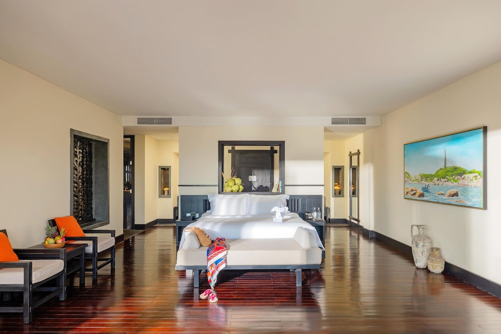 Ocean, Suite, King Bed