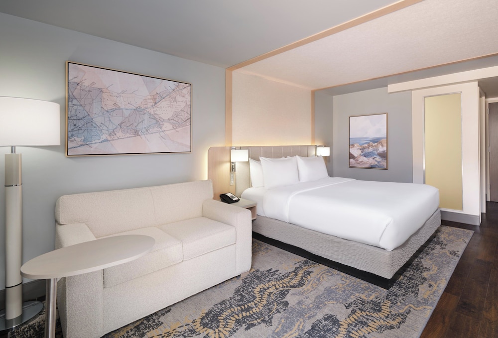 Premium, King Bed, Pool Side, Terrace, Accessible