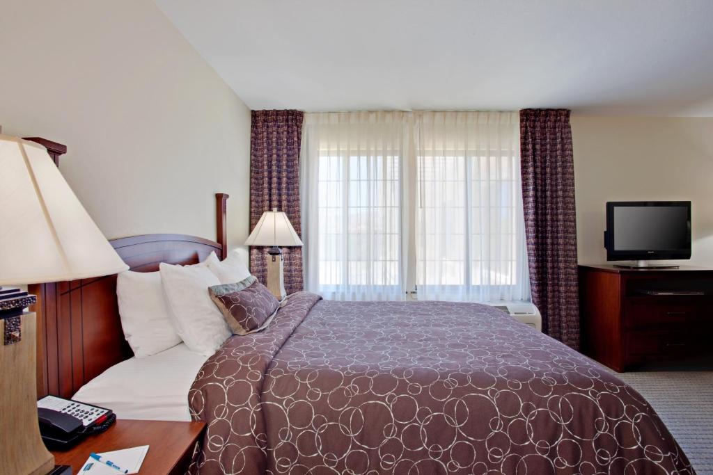 1 Bedroom, Suite, Queen Bed