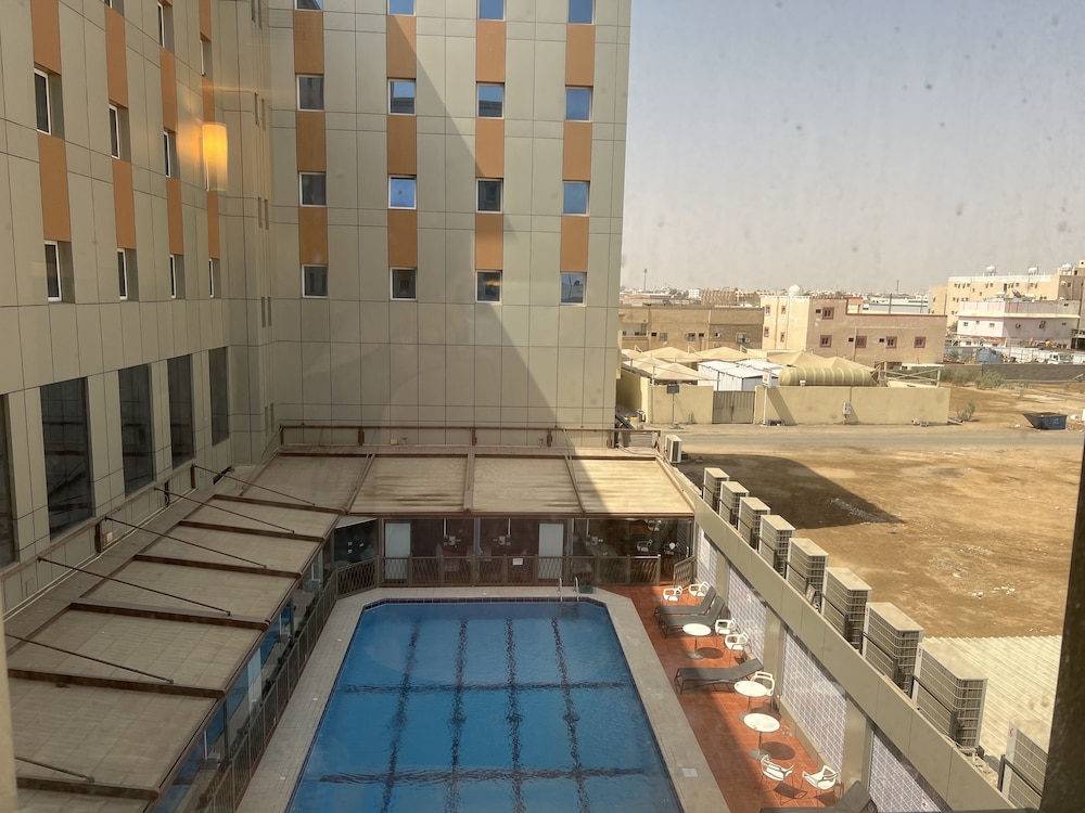 فندق إيبيس ينبع(Ibis Yanbu) 73/75