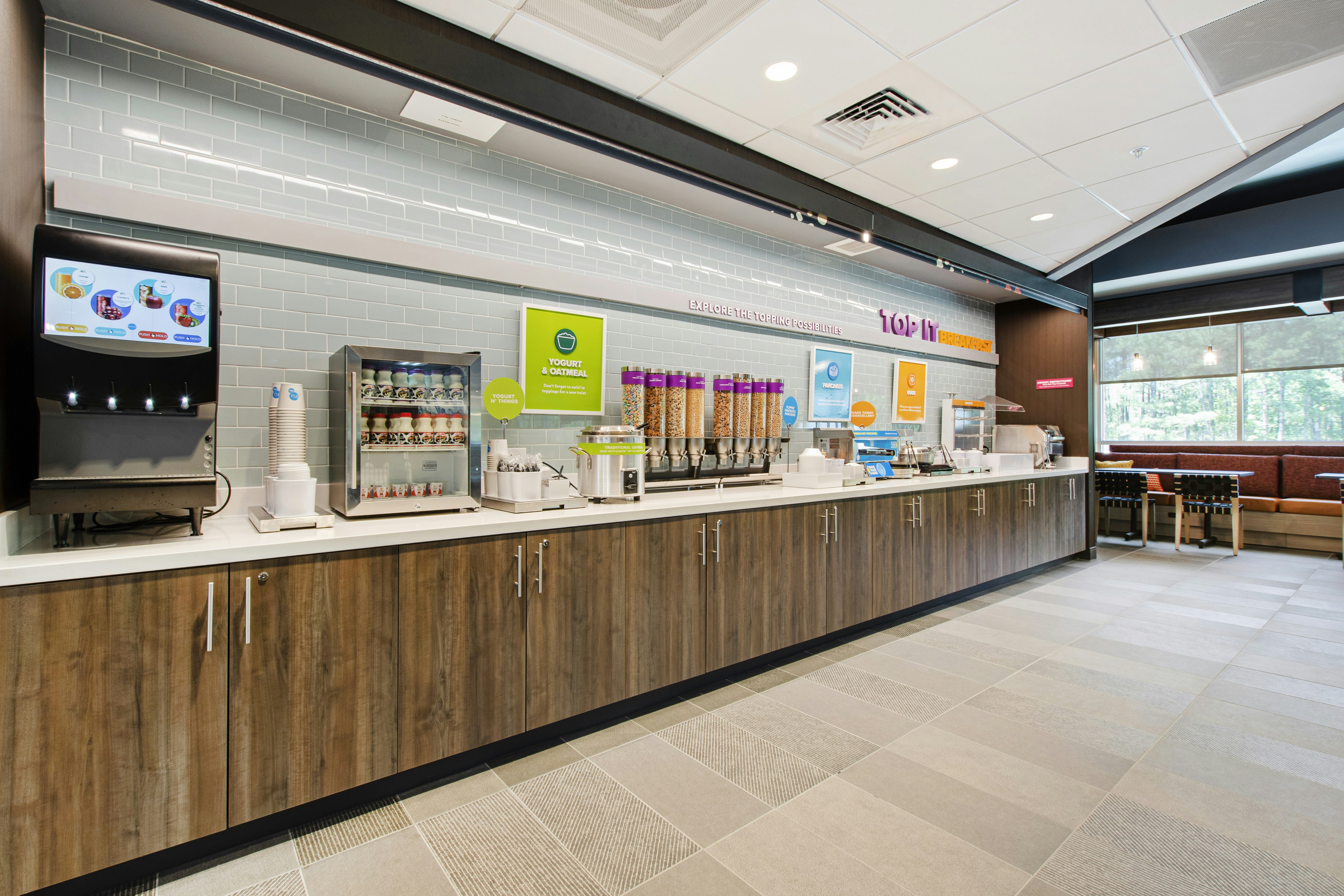 Lobby at Tru by Hilton Chapel Hill, CHAPEL HILL - NC