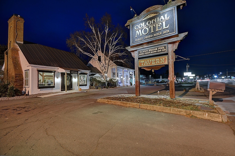Colonial Motel And Spa 1/60