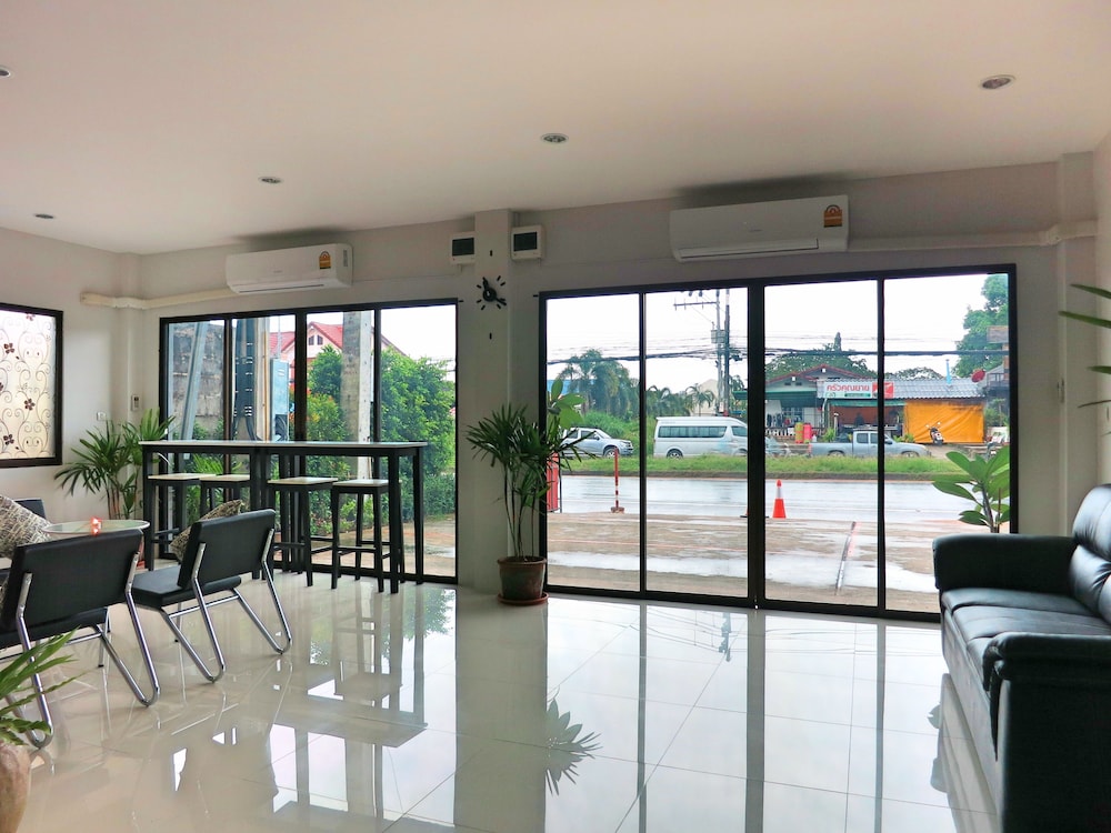 Winrisa Place 25/40