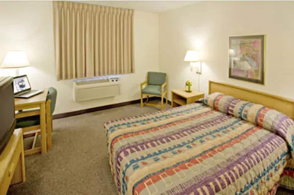 Days Inn by Wyndham Atlantic 3/17