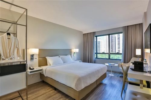 Room, Queen Bed