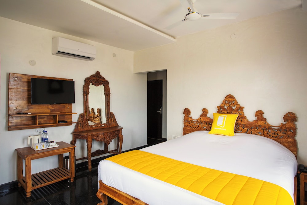 Bloom Boutique Udaipur (Lake Pichola) 17/50