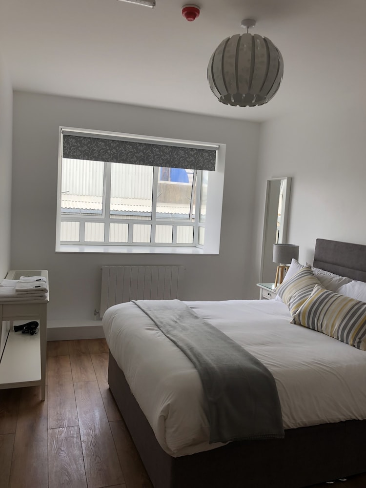 Eyre Square Townhouse 6/46