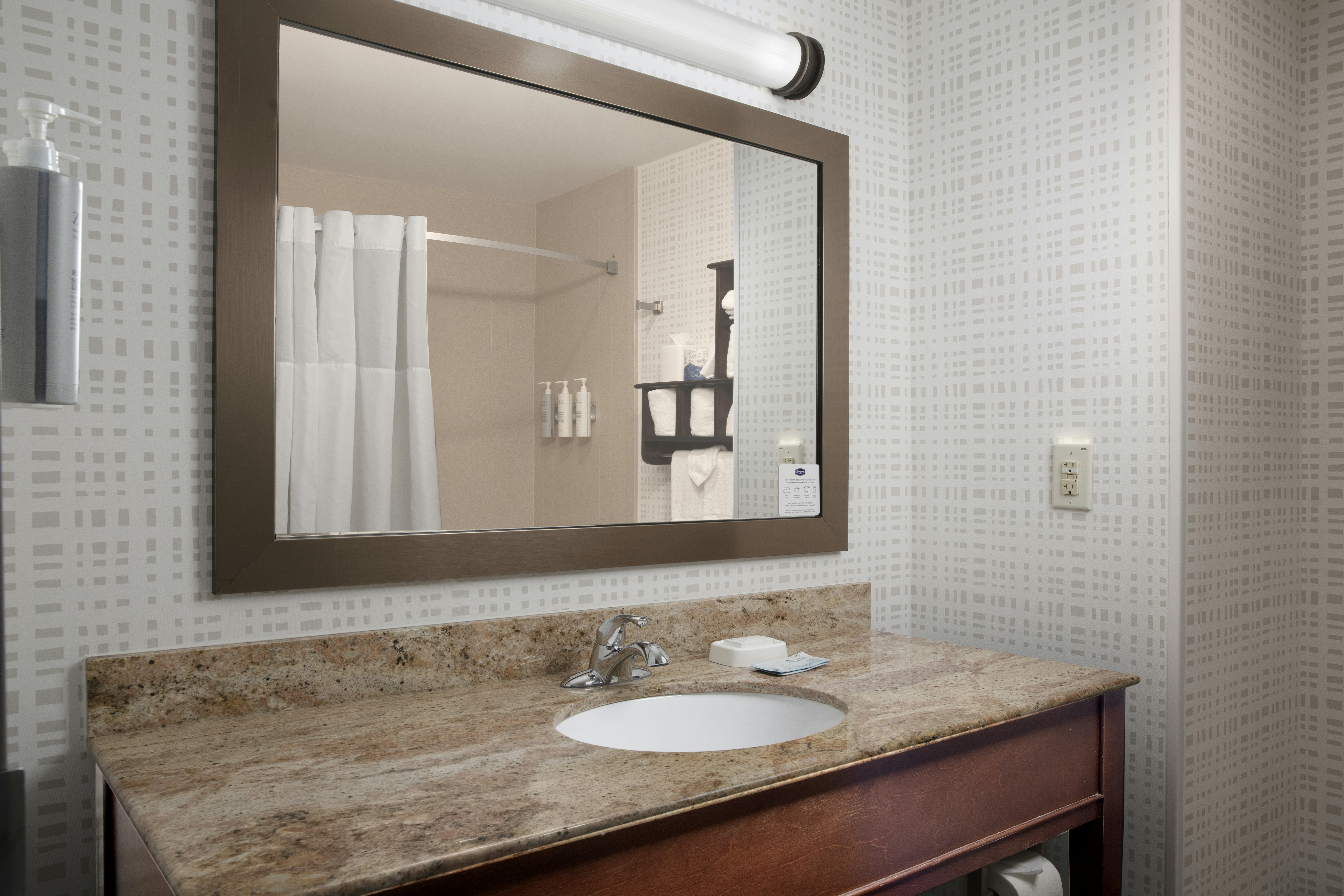 Hampton Inn Magnolia 33/33