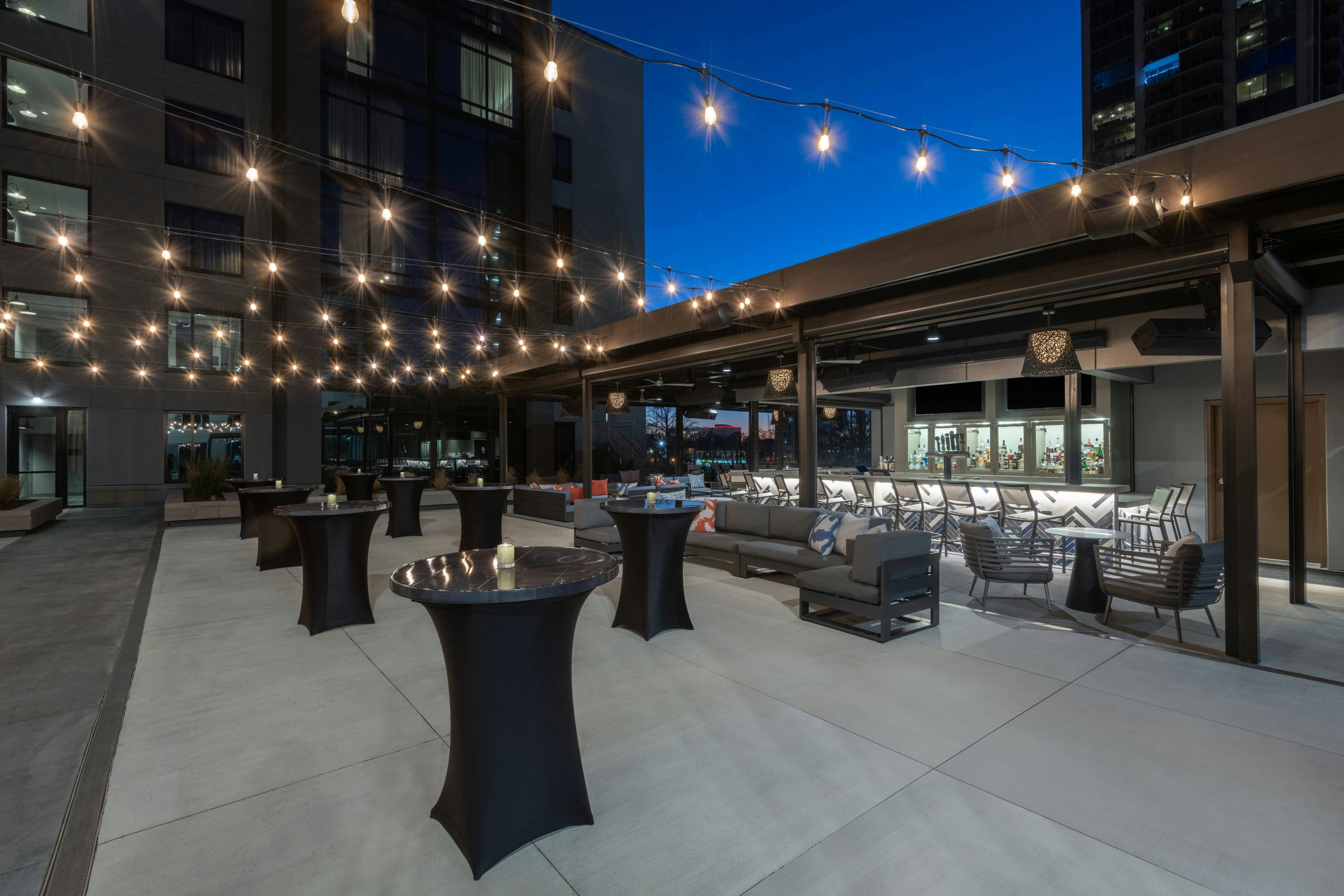 AC Hotel by Marriott Atlanta Midtown 37/40