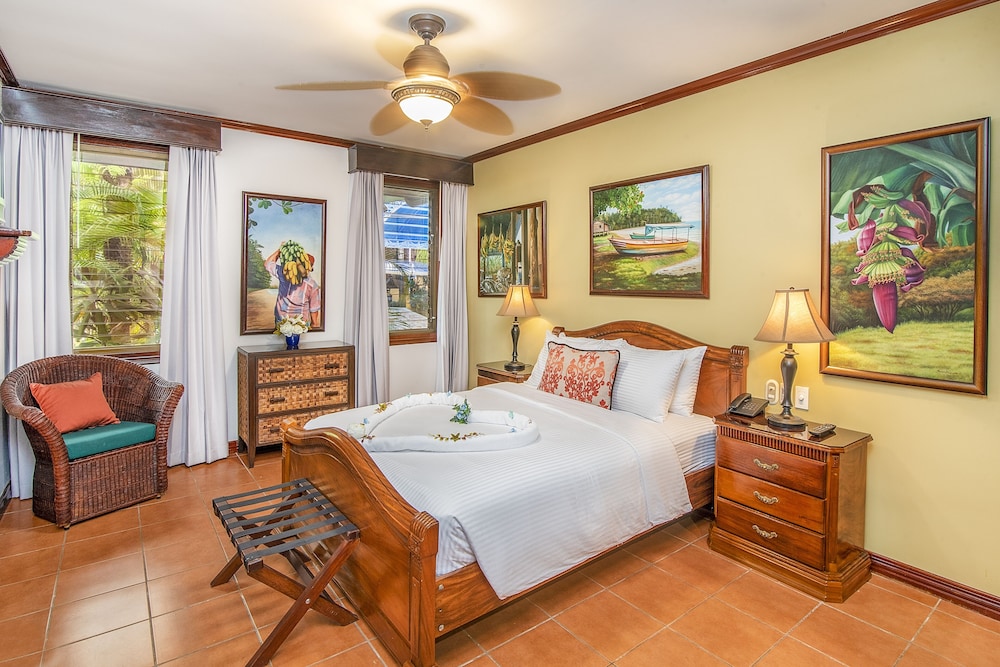 Hotel Casa Roland Golfito (ex Casa Roland Marina Resort) 15/72