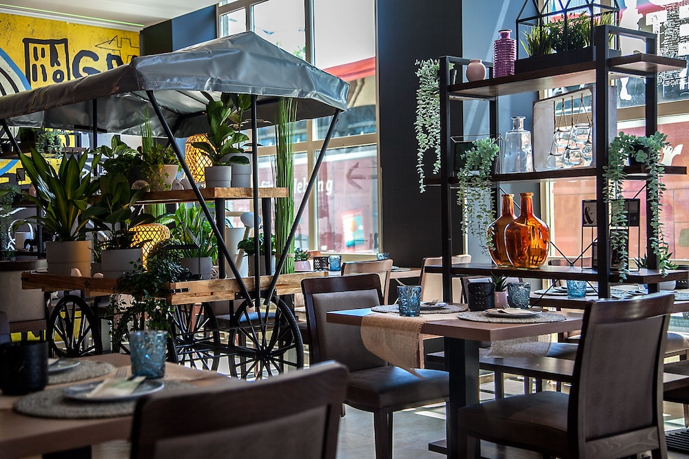 Hotel Mercure Wien Westbahnhof 50/71