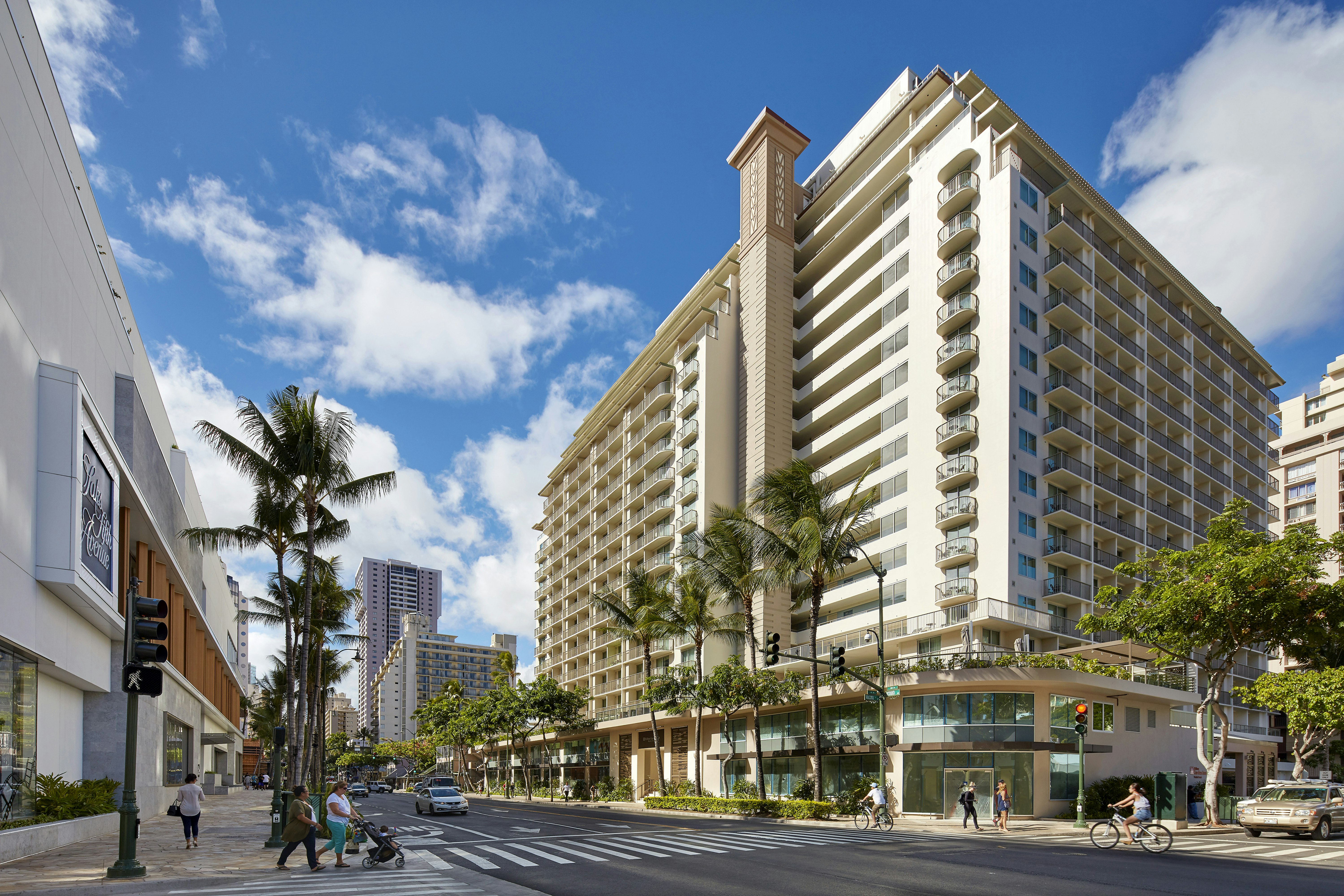 Hilton Garden Inn Waikiki Beach 60/68