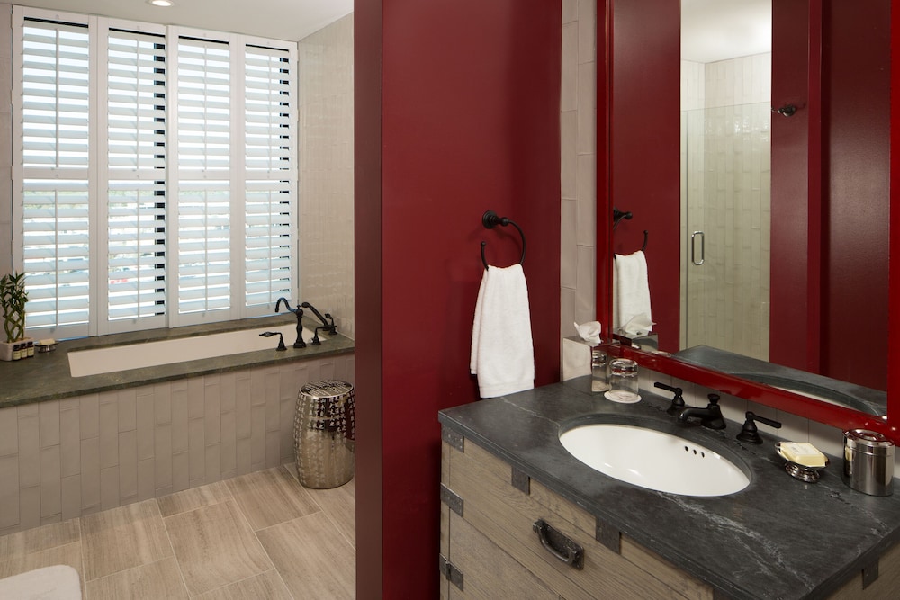 Hotel ZaZa Houston Memorial City 56/57