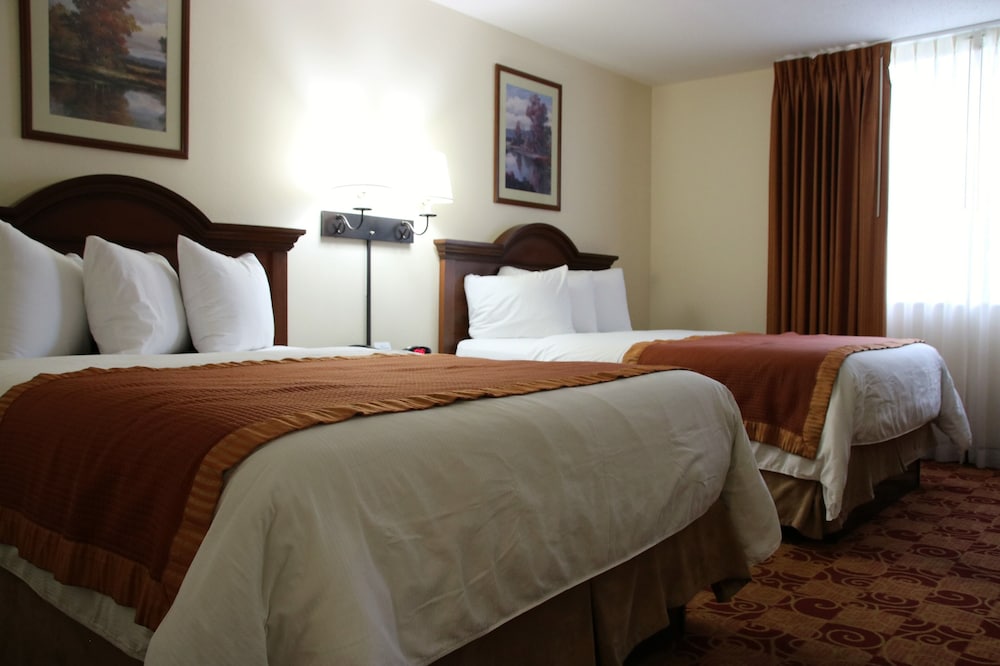 Hawthorn Suites By Wyndham Louisville East 4/25