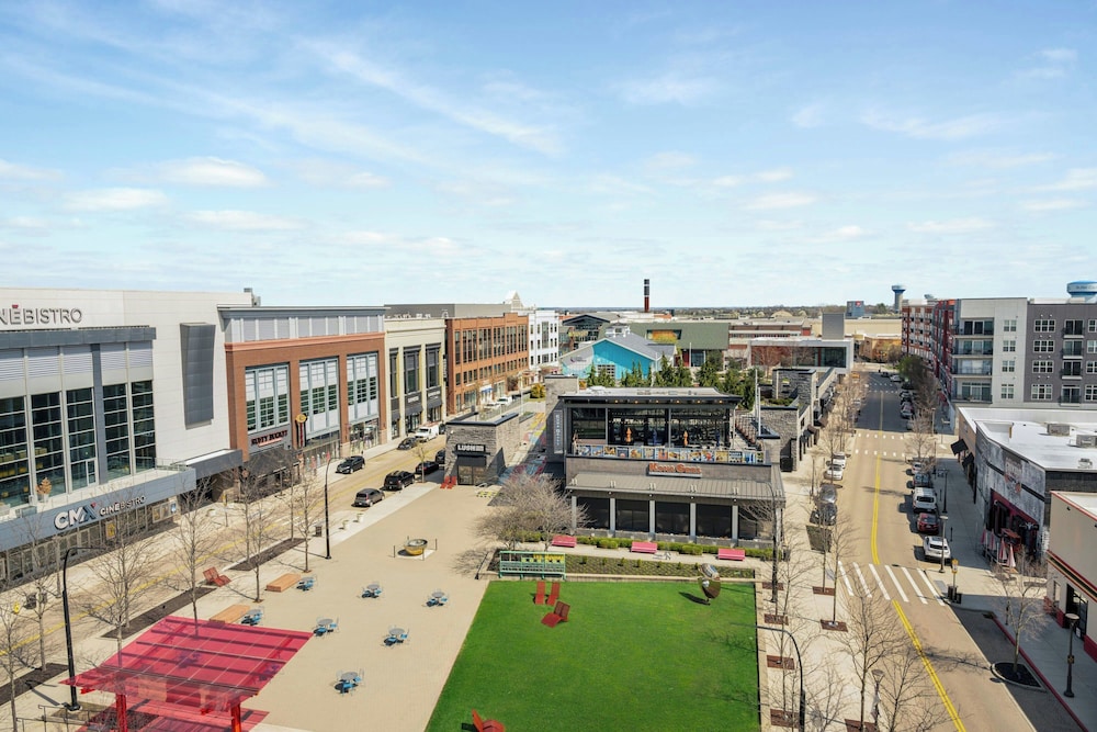 Ac Hotel By Marriott Cincinnati At Liberty Center 4/50