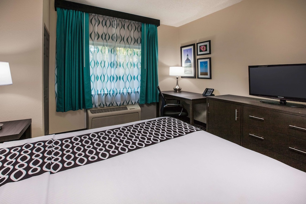 La Quinta Inn Indianapolis North at Pyramids 12/43
