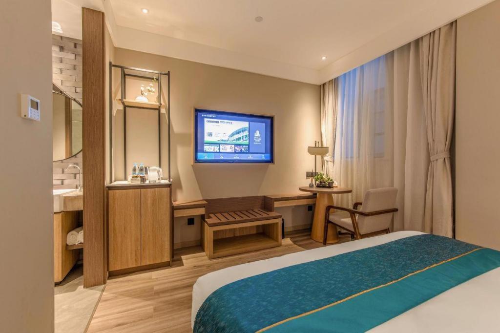 Fairyland Hotel (Kunming Spring City 66 Plaza ) 24/50