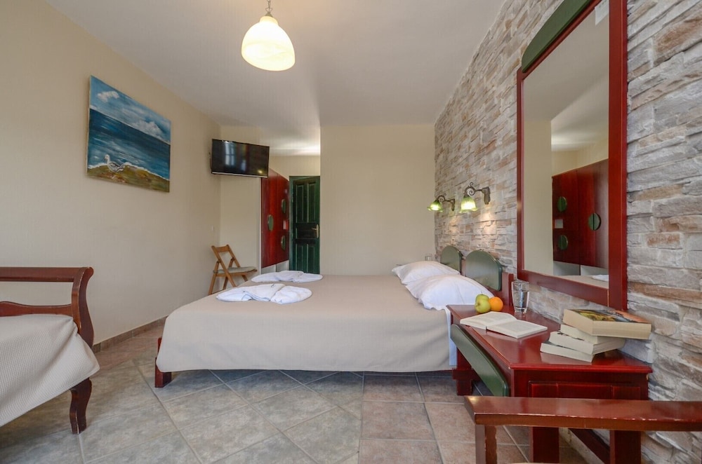 Naxos Beach Hotel 14/71