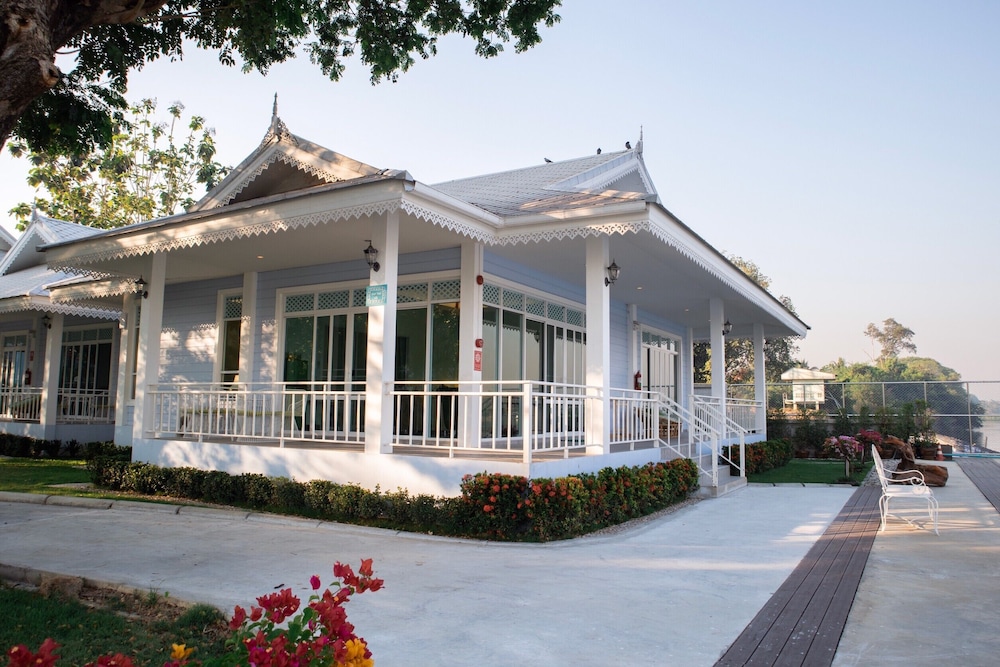 Tubtim Siam River Kwai Resort 1/50