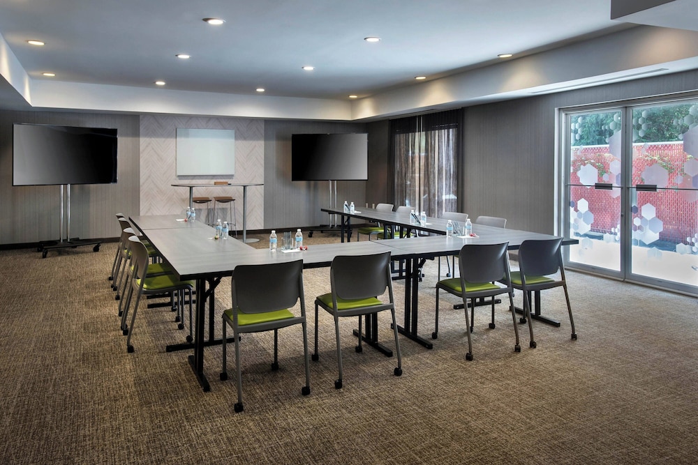Springhill Suites Herndon Reston 38/50