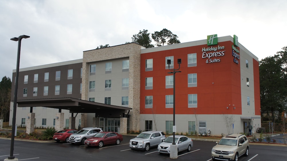 HOLIDAY INN EXPRESS PINEVILLE-ALEXANDRIA AREA 1/49