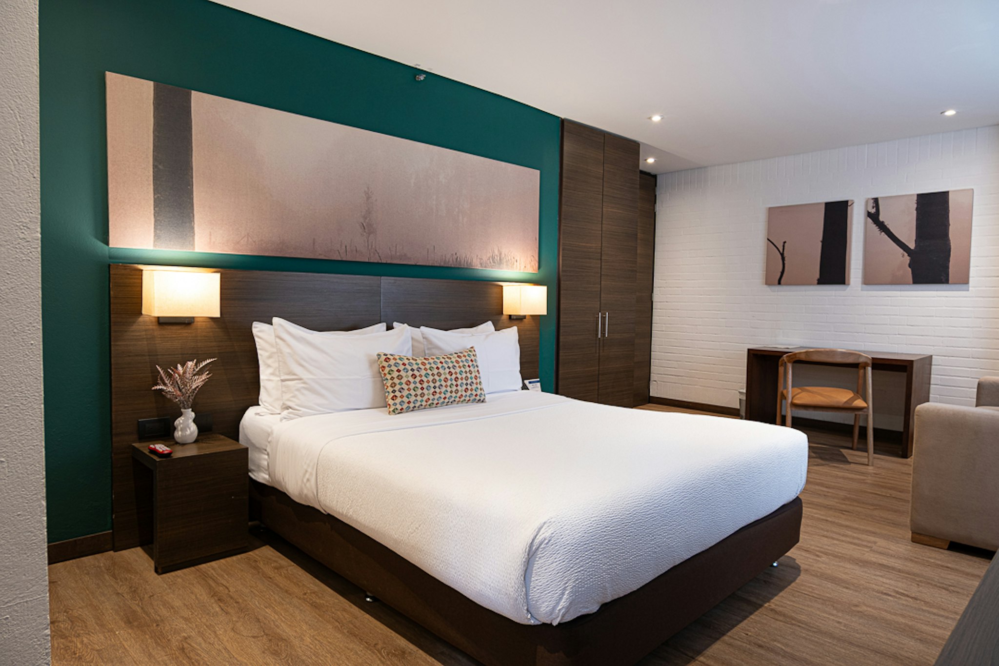 Hotel 84 DC 22/79