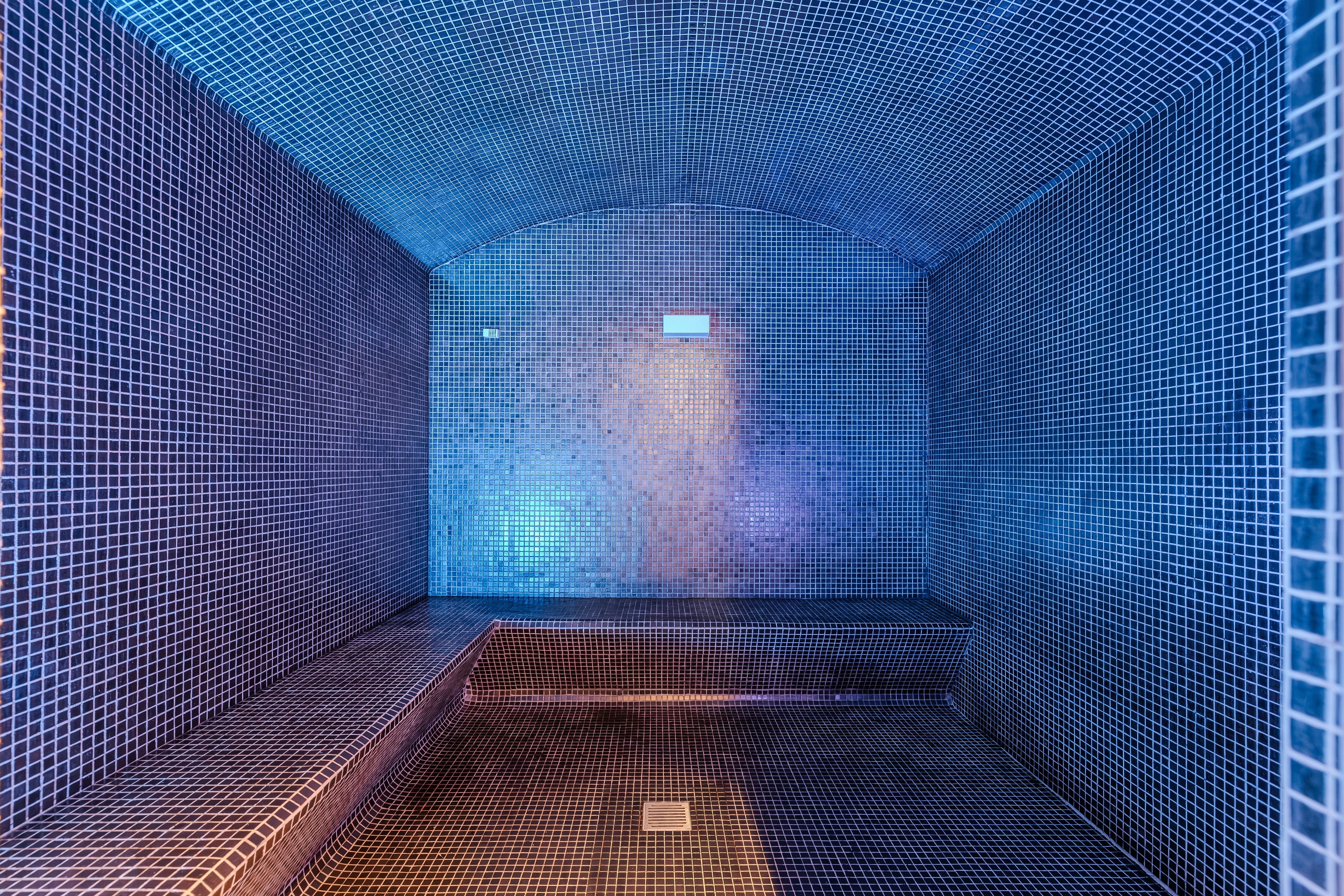 Cenica Porto Hotel, Curio Collection by Hilton 24/57