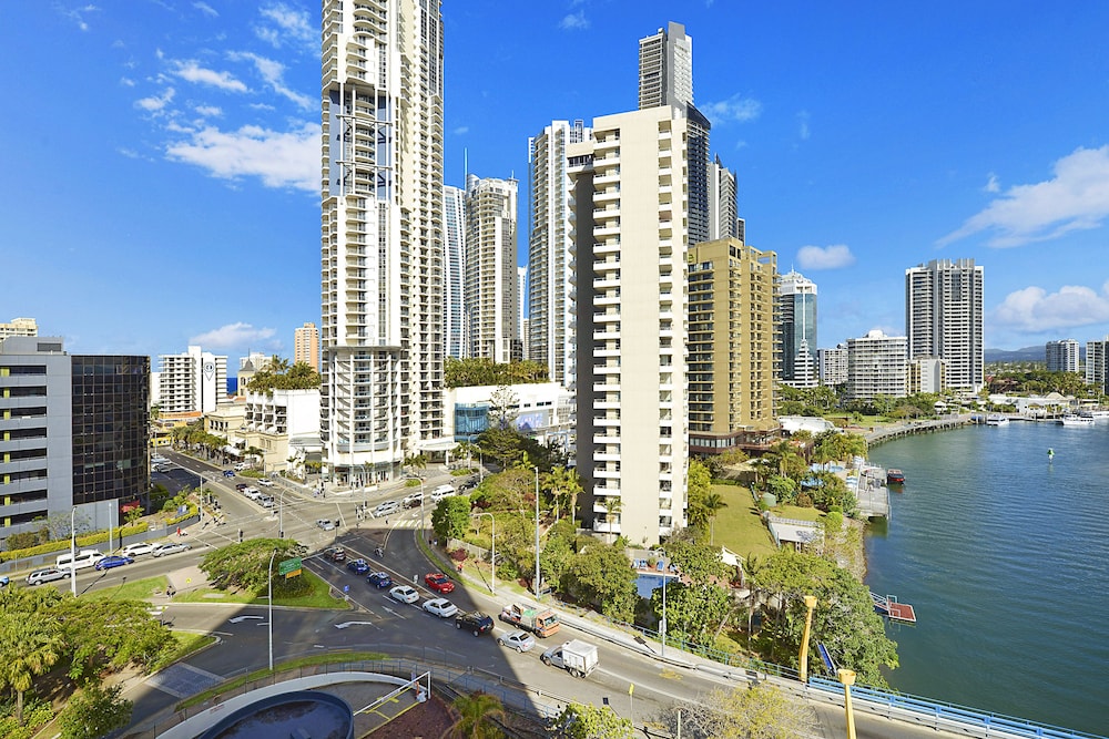 Condor Ocean View Apartments 56/74