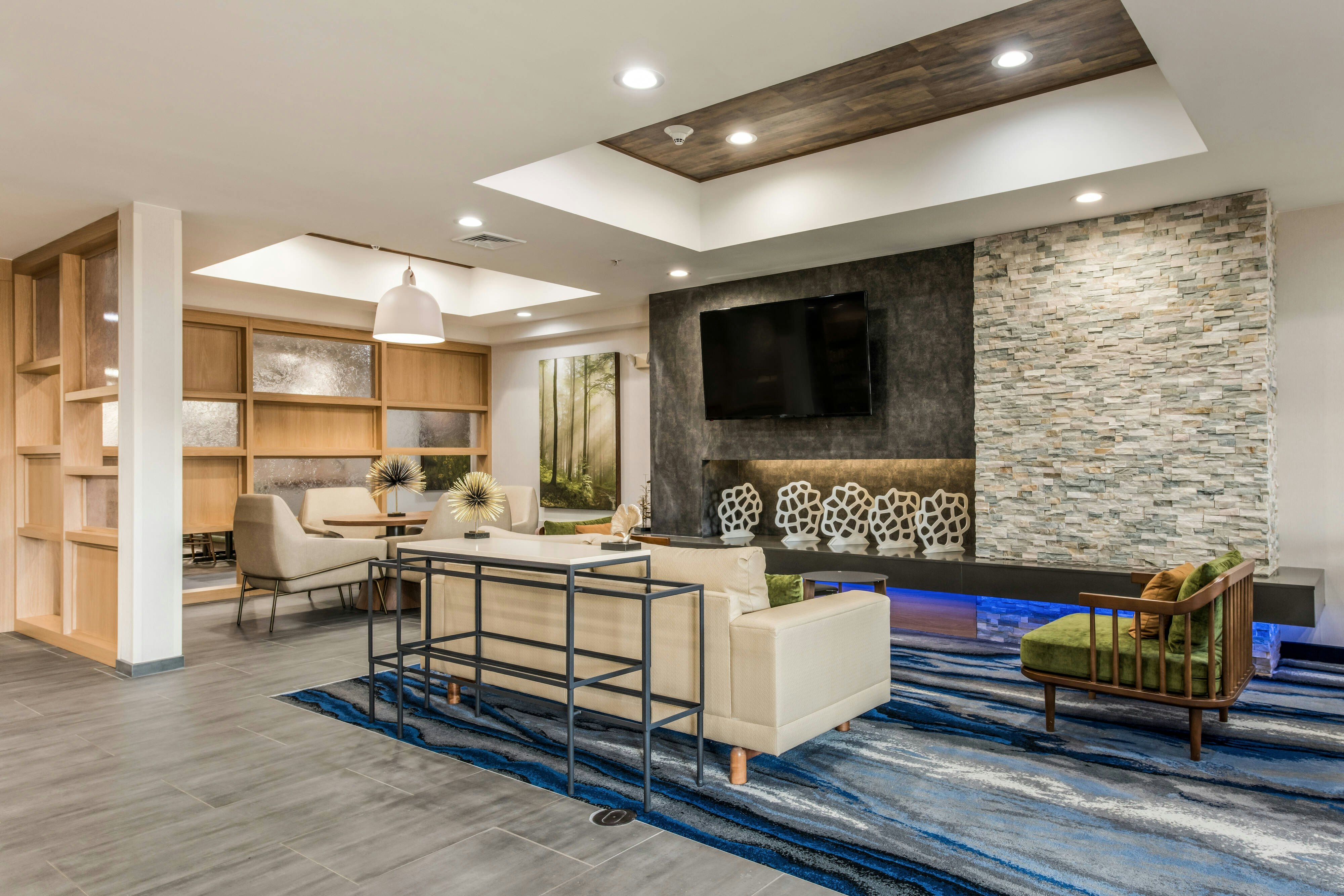 Fairfield Inn Suites Greensboro Coliseum Area 24/32