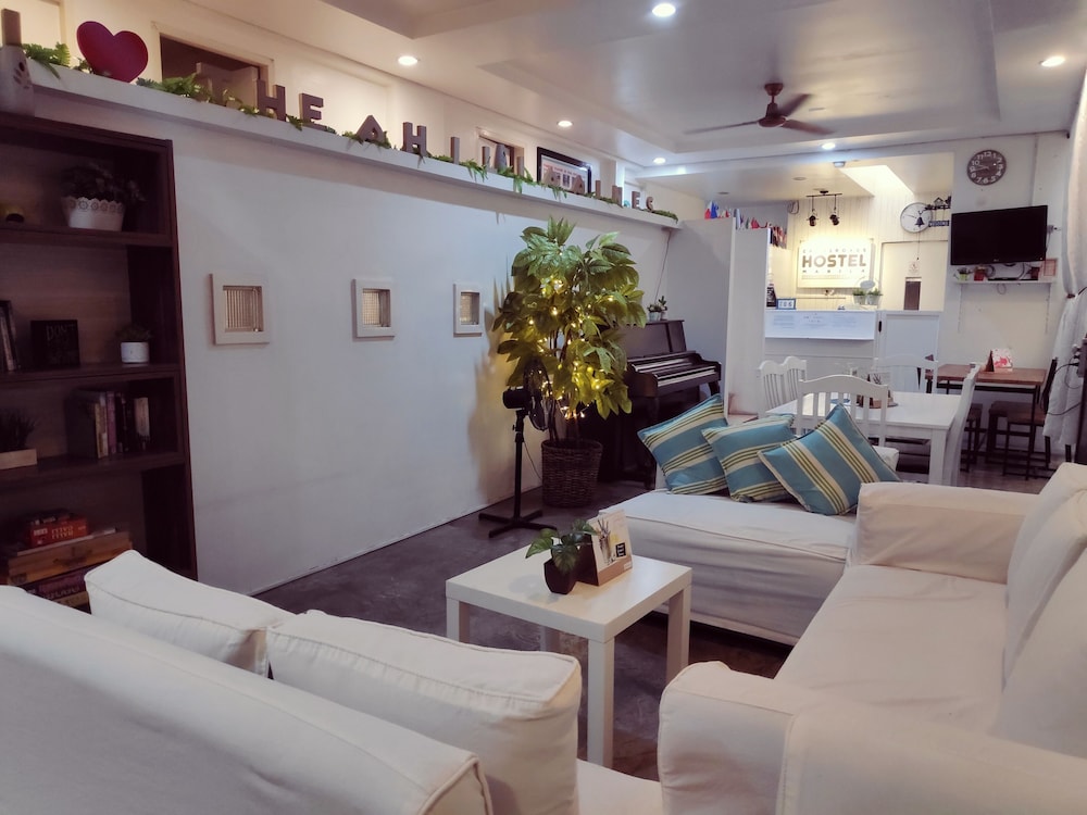 Crossroads Hostel Manila 28/46