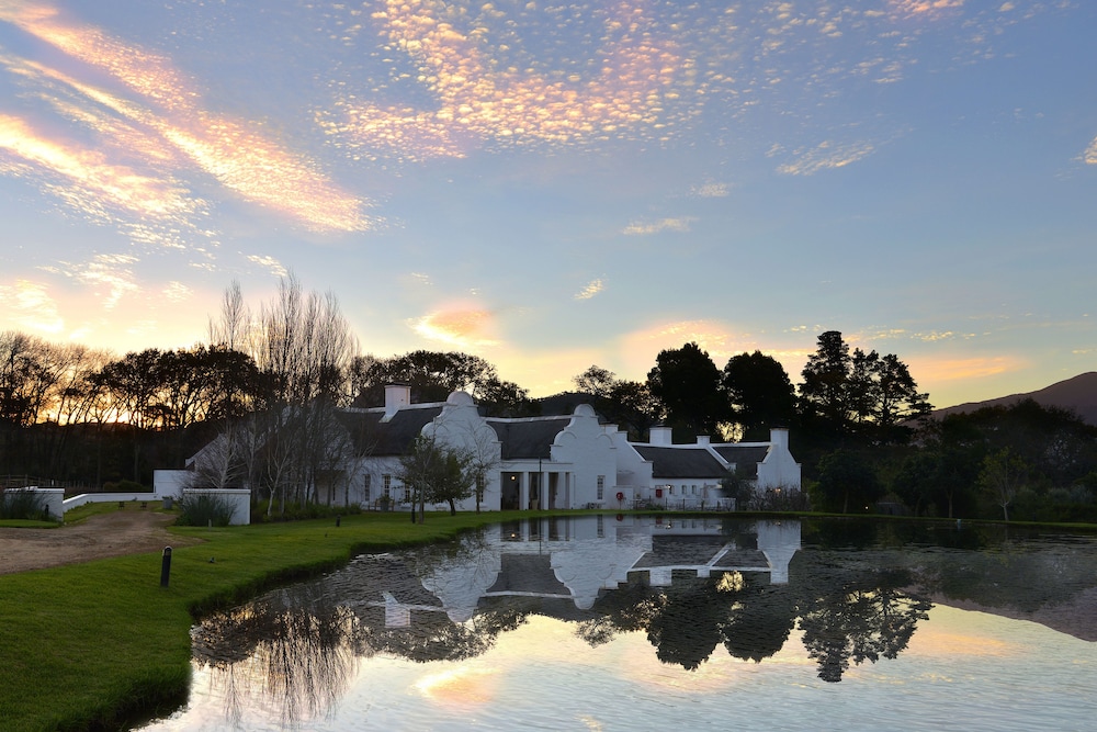 Holden Manz Country House 24/39
