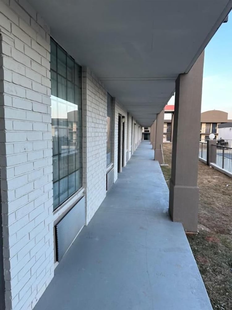 Motel6 Chickasha, OK 28/32