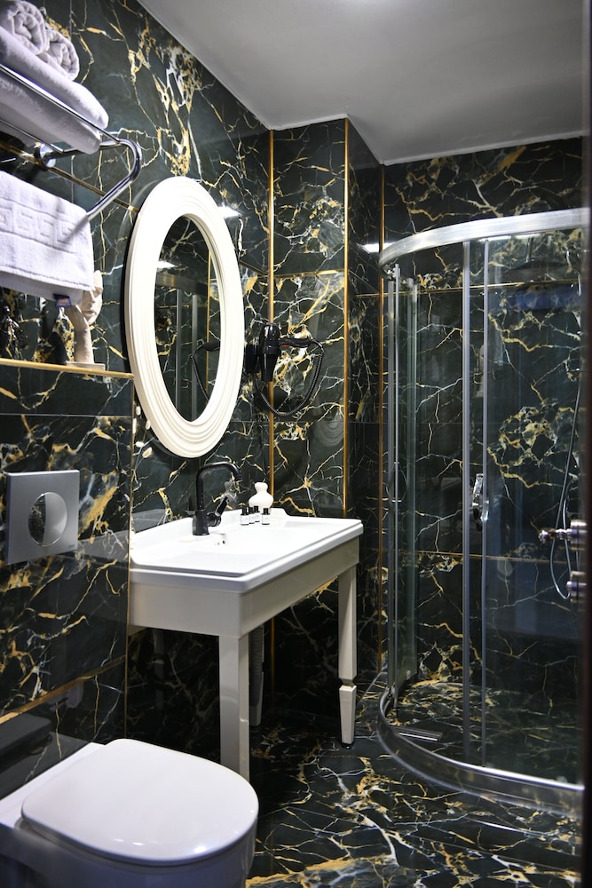Elite Marmara Residence Hotel 47/48