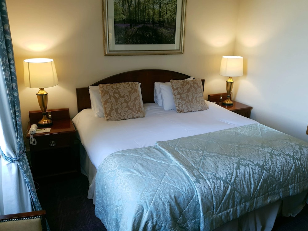 Mansfield House Hotel 11/73