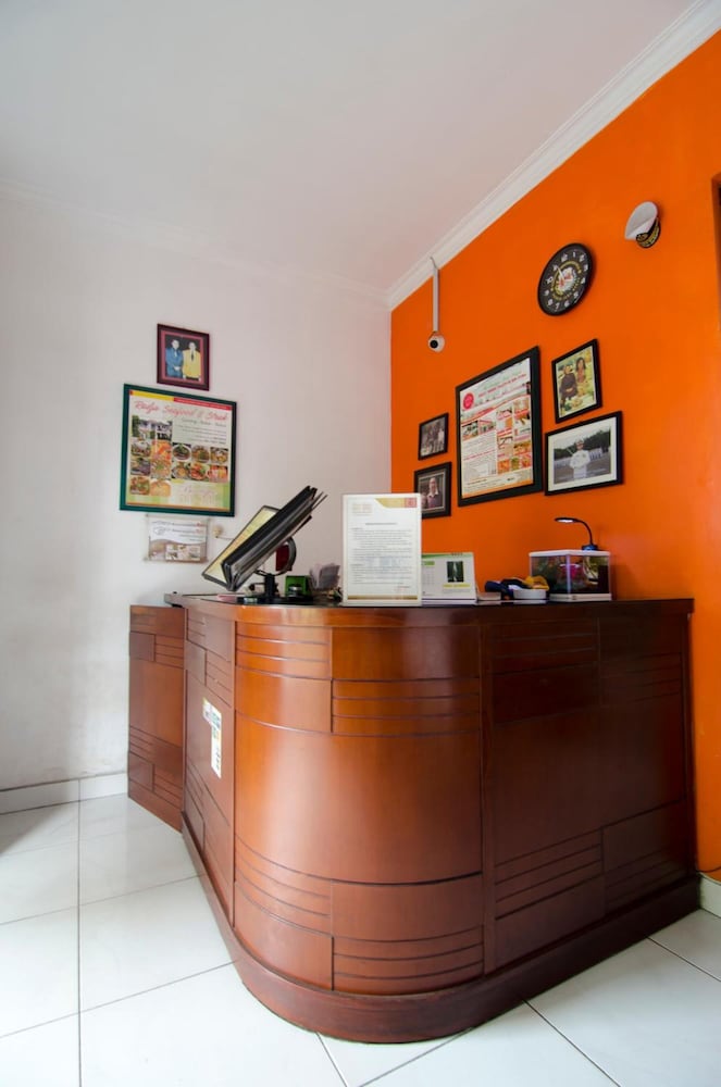 Fora Guest House Taman Lingkar 4/33